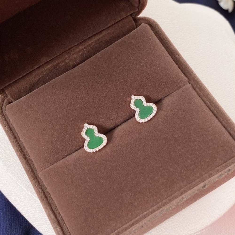 Elegant Green Drop Earrings
